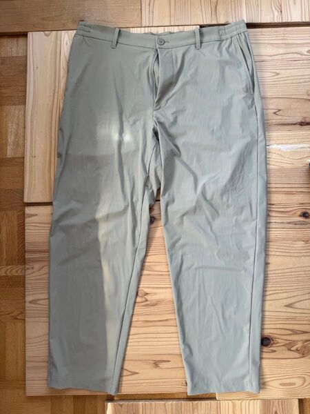ユニクロ ウルトラストレッチパンツ XL ベージュ