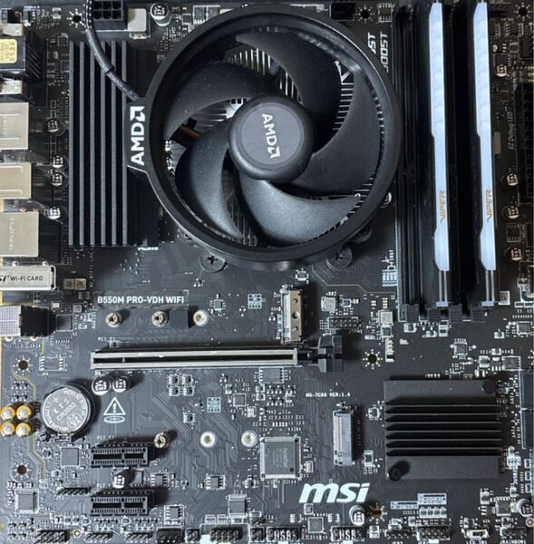 ryzen 5 5600x + MSI b550 pro vdh Wi-Fiモデル+ メモリー8gb2枚ARGB 3200mhz