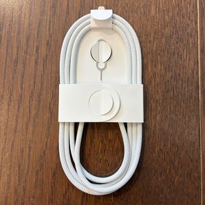 Apple iphone16 純正品 USB-C to C 充電 ケーブル 未使用 SIMピン付き