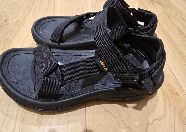 テバ TEVA スポーツサンダル レディース ハリケーン