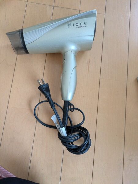 TESCOM ione マイナスイオンドライヤー TID451 シルバー
