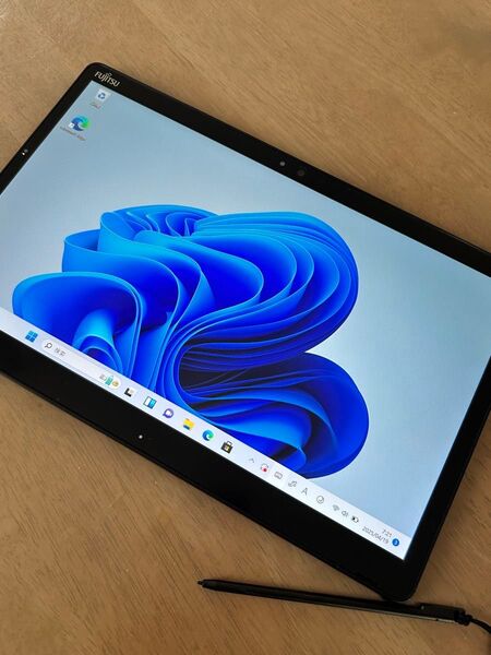 高性能タブレットPC i5 8世代 fujitsu arrows Tab Q739/A