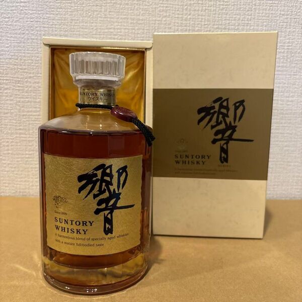 サントリー ウイスキー 響 ゴールドラベル 箱付 SUNTORY whisky HIBIKI 古酒 未開封