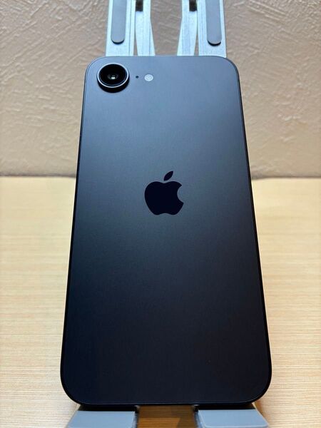 iPhone16e 128GB ブラック SIMフリー 充電ケーブル SIMピン