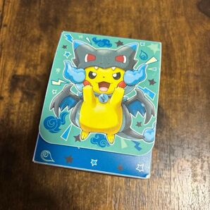 ポンチョを着たピカチュウ メガリザードンX デッキケース