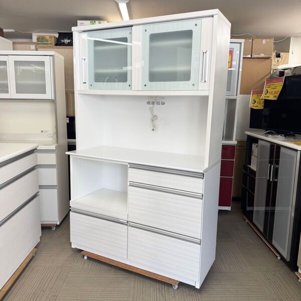 【全国送料無料】高級♪ 浅川木工 120cm幅キッチンボード 食器棚 収納家具 艶あり木目調ホワイト♪