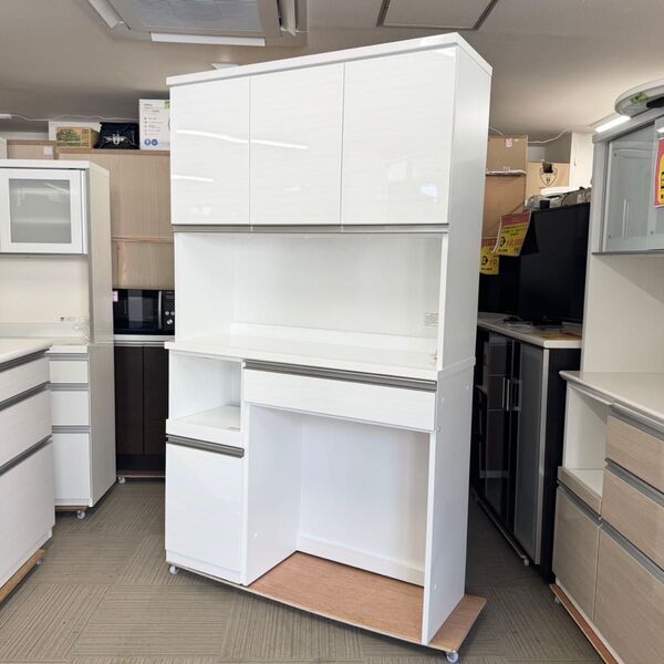 【全国送料無料】定価104,000円♪ ニトリ 120cm幅キッチンボード 食器棚 収納家具 艶あり木目調ホワイト♪