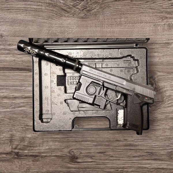 静音カスタム SOCOM Mk23
