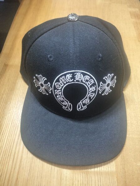 CHROME HEARTS Horeshoe ベースボールキャップ