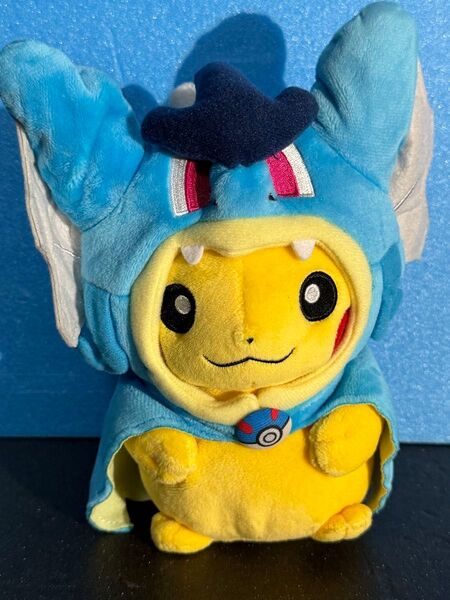 ポケットモンスター ポケモンセンター限定 ギャラドスごっこピカチュウ ぬいぐるみ ポケモン