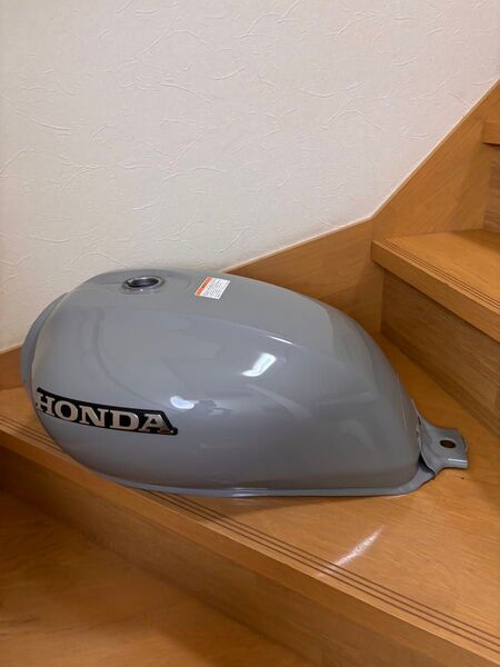 【中古美品】GB350S 純正タンク パールディープマッドグレー艶あり、凹み無し、錆なし