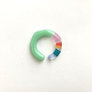 パステルカラー×色のかけらイヤーカフ