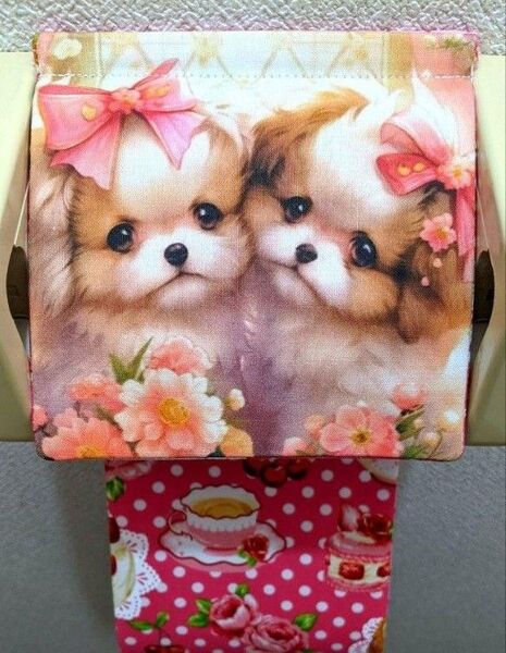 トイレ ペーパーホルダー カバー シーズー 犬 動物 日用品 インテリア 雑貨 収納 花 水玉 布 ハンドメイド 水玉 ピンク 布