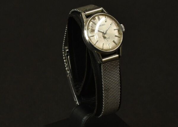 SEIKO 腕時計 手巻き 稼働品