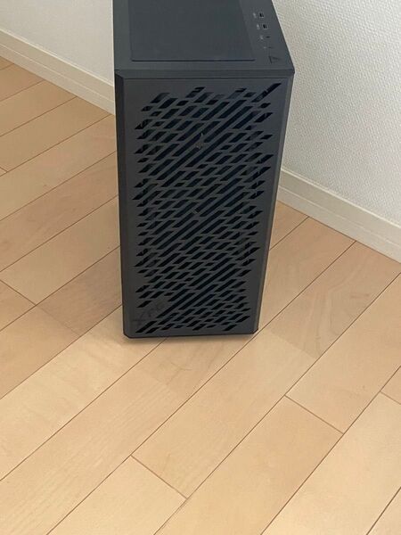 使用時間短 ハイスペックゲーミングPC i7 14700 メモリ16GB SSD 1TB RTX4070Super 2.5GbE