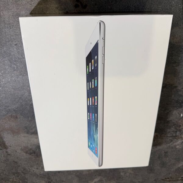 76141 iPad初代Air 32GB シルバー Wi-Fiモデル 新品未開封