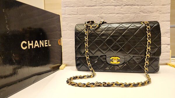 CHANEL シャネル マトラッセ25 チェーンショルダーバッグ ブラック ダブルフラップ