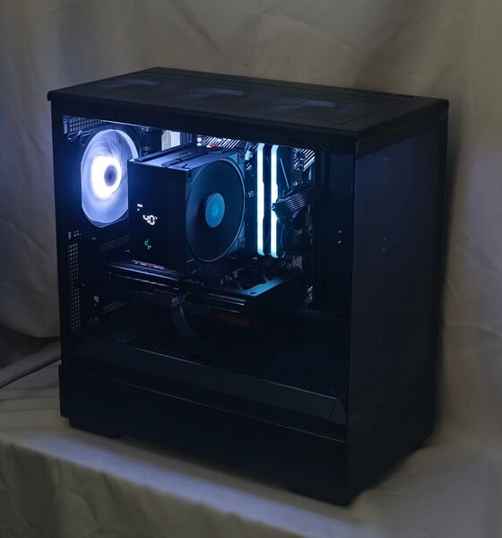 【新品】RX9060XT 8G + Ryzen7 5700X ゲーミングPC メモリ32GB SSD1TB RTX5060ti相当