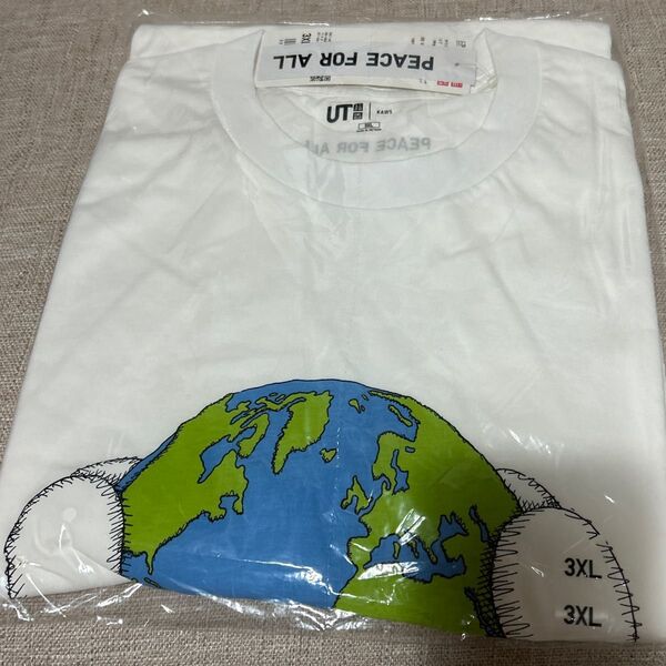 UT UNIQLO KAWS ユニクロ カウズ PEACE FOR ALL Tシャツ 半袖