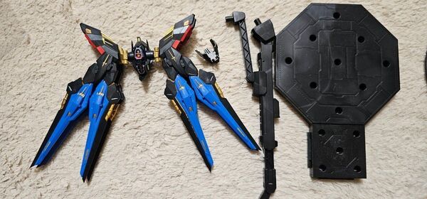 MGEXストライクフリーダムガンダム ドラグーン ガンプラ バンダイ