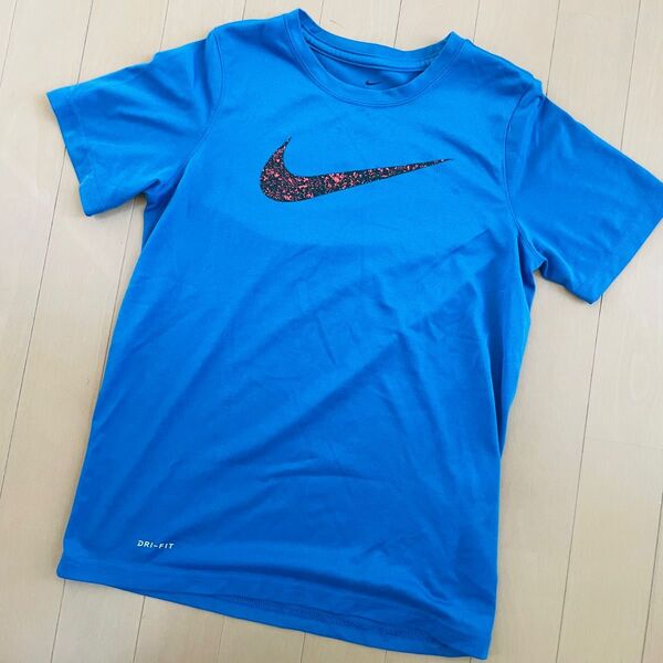 NIKE ナイキ Tシャツ キッズM 145 140 青 ブルー スポーツ ドライフィット