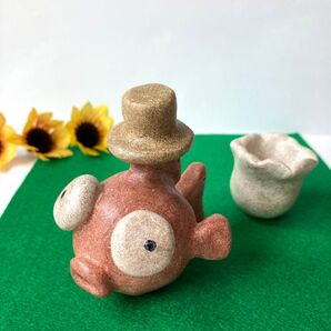 夏のオブジェ「おとぼけ金魚さん、お出かけセット」置物 金魚鉢 出目金 陶器