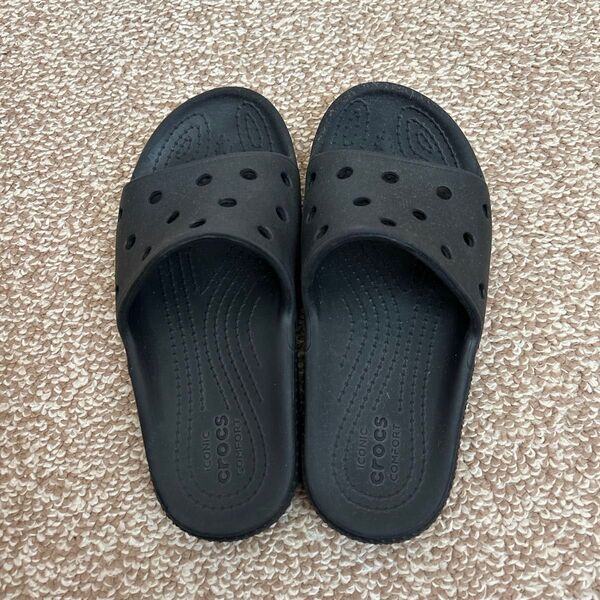 キッズ Crocs クロックス サンダル ブラック 13