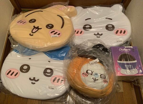 【オンクレ品、新品未使用】ちいかわ 低反発クッションコンプリートセット+スタープロジェクター+ハロウィンモモンガ 5点セット