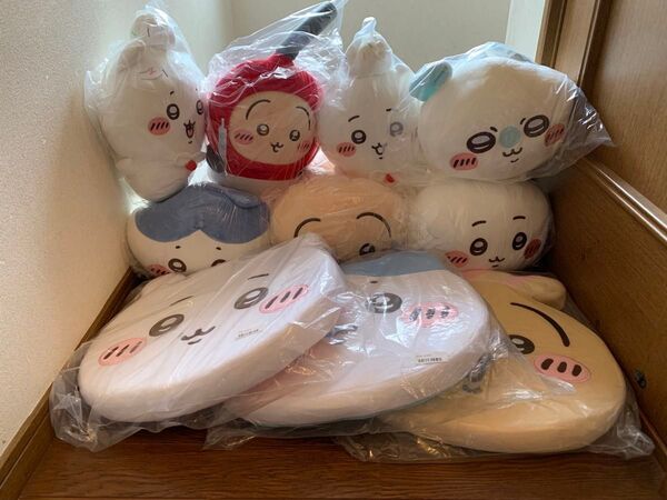 【オンクレ品、圧縮無】ちいかわ 誕生日BIGぬいぐるみ 3種 & もっちる BIGぬいぐるみ 4種 & 低反発 クッション 3種