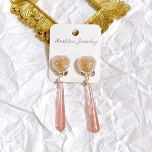 ムーンストーン×ドイツ製アクリルビーズ 樹脂イヤリング