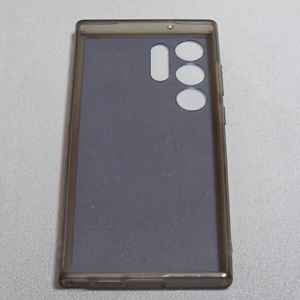 Spigen製 Galaxy S23 Ultra 対応 クリアケース