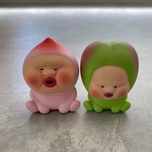 【新品未使用】【2個セット】 こびとづかん ソフビフィギュア カクレモモジリ スモモノウチ フィギュア 1798