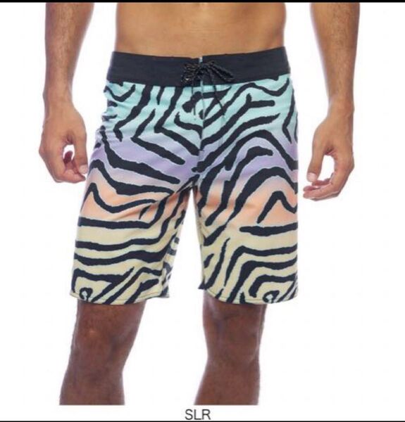 【新品】BILLABONG 水着 海パン サーフパンツ 32