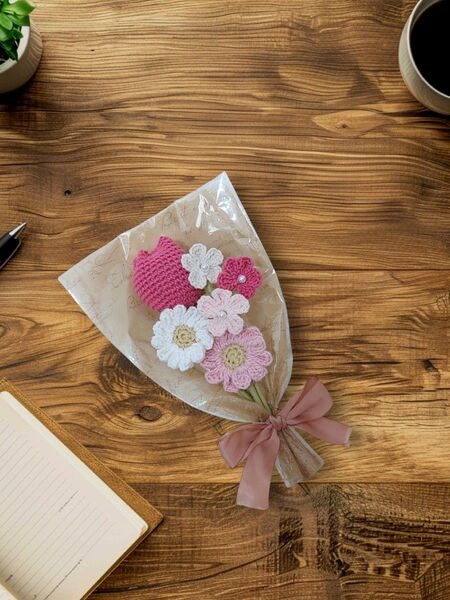 チューリップ&デイジーの花束 あみぐるみ 枯れないお花