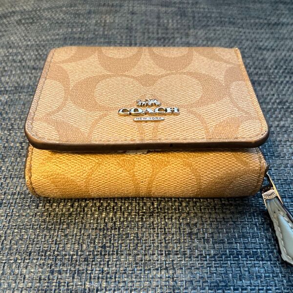 【訳あり】COACH コーチ 三つ折り財布 シグネチャー ベージュ