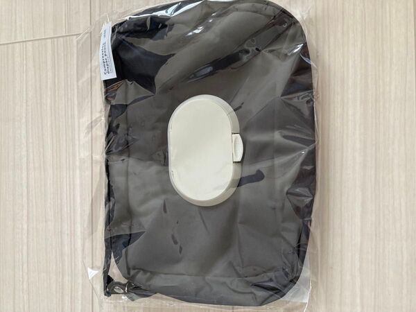 圧縮おむつポーチ 新品未使用 スリーコインズ 黒 ブラック