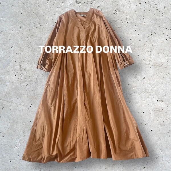 【美品】トラッツォドンナ キーネック コットン ロングワンピース