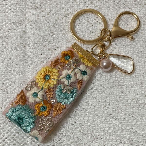 ハンドメイド インド刺繍リボン キーホルダー チャーム