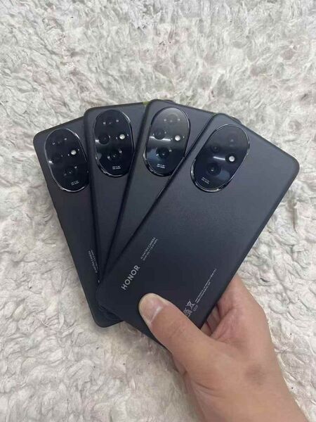 Honor 200 グローバル版・ブラック12GB RAM + 512GB