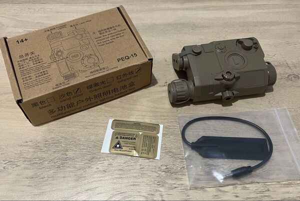 【新品】AN/PEQ-15 タイプライトデバイス FDE フラットダークアース PEQ15 タンカラー フラッシュライト TAN