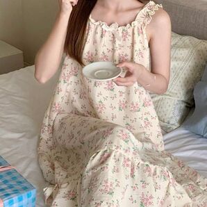 小花柄キャミソールワンピース