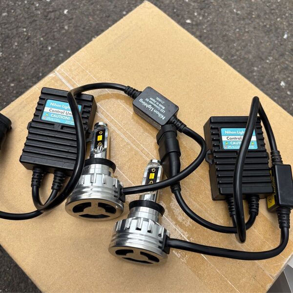 Nihon Lighting 日本ライティング 2色切り替えLEDフォグランプ H8/H11/H16/ 左右セット