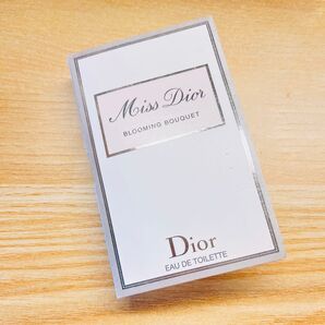 《新品未使用》Miss Dior ブルーミングブーケ オードゥトワレ 1ml ミニ香水 持ち歩き香水 ミスディオール お試し