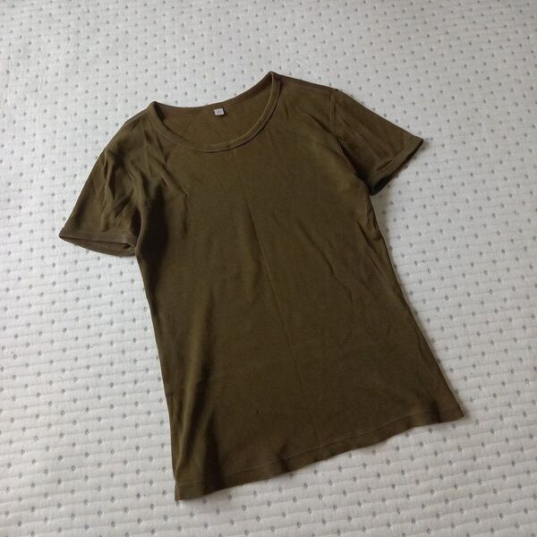 UNIQLO ユニクロ カーキ 半袖 Tシャツ レディース Mサイズ
