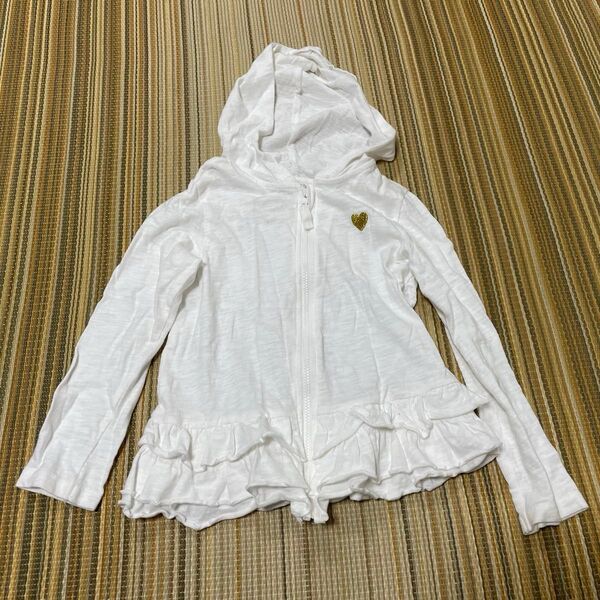 白のフリル付きパーカー 110センチ 女の子 キッズ ラッシュガード 薄手
