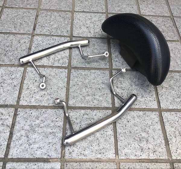タンデムバー、バックレスト