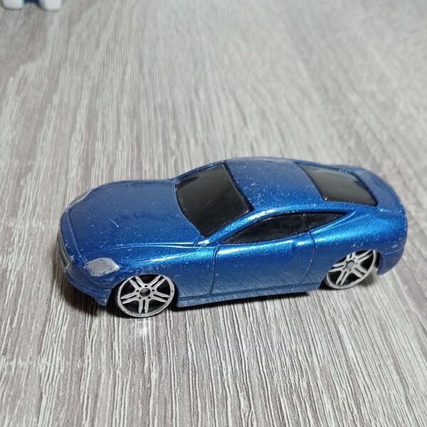 V7 1/64青 maistoミニカー マイスト