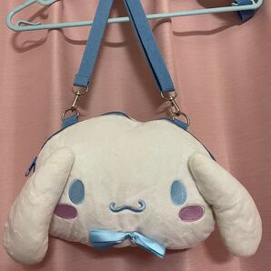 シナモロールのぬいぐるみカバン