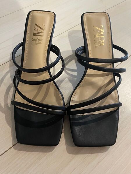 ZARA スクエアトゥヒールサンダル ブラック 37