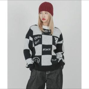 白黒チェックセーター